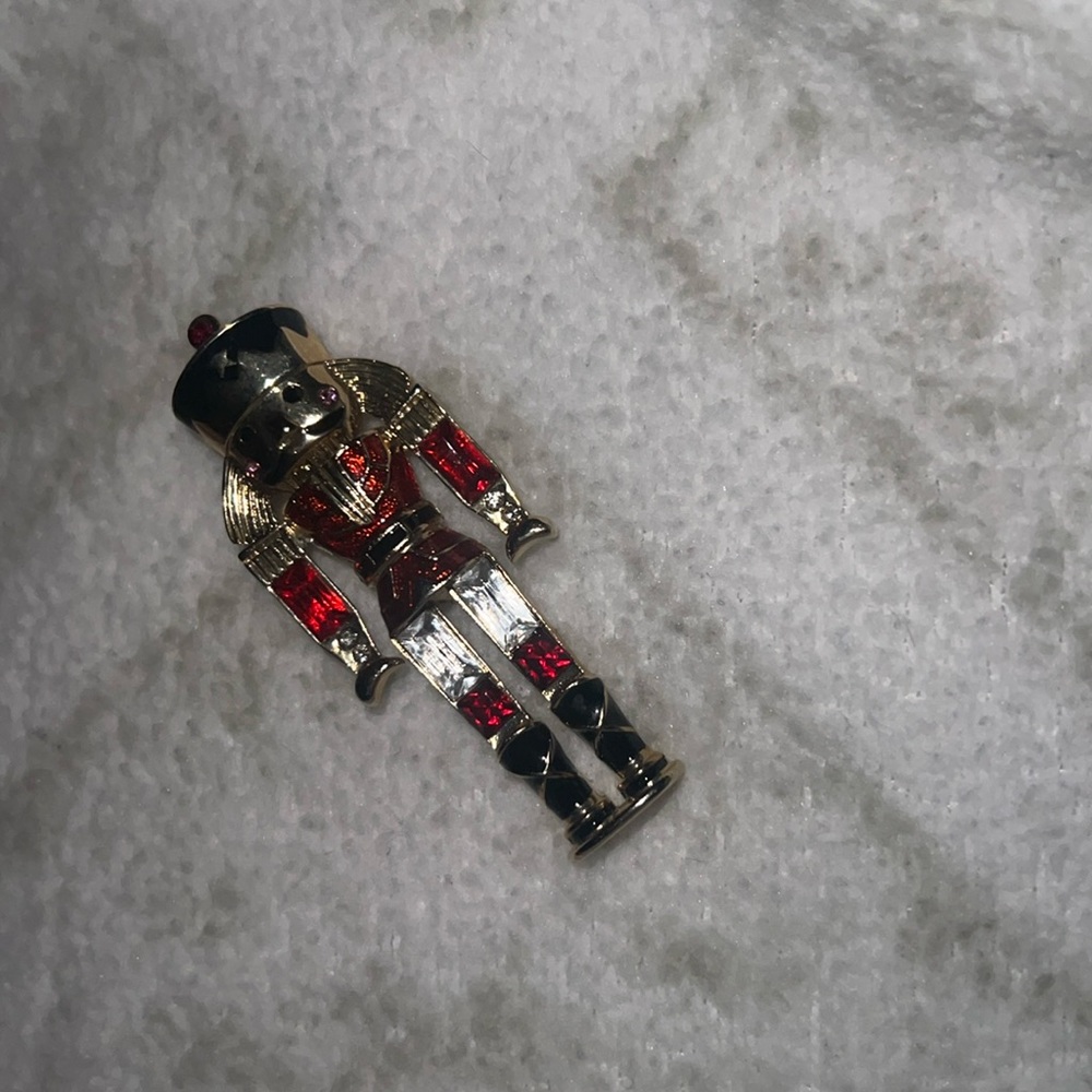 Vintage Monet Gold Tone Red Enamel Rhinestone Nutcracker Brooch Pin - Picture 7 of 11